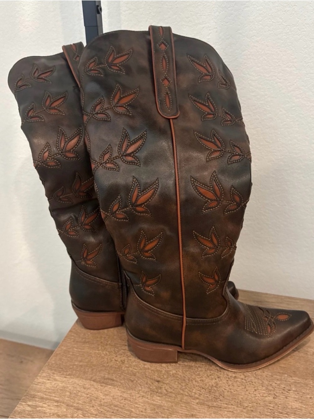 Qi Chocolate Knee High Boots
